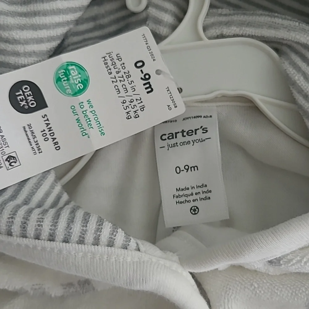 Carter's Boys Bath Pool Beach Robe .. 0-9 months .. w/ hood .. Gray Bears .. New